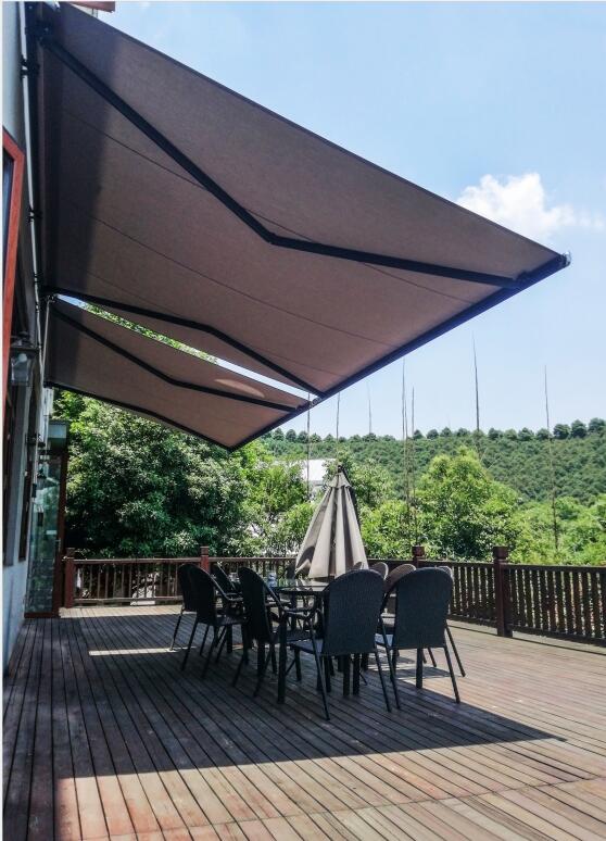 Toldo retráctil motorizado o manual ¿Cuál debería adquirir?